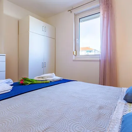 Apartment Four4